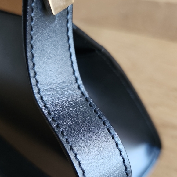 RARE Gucci Tom Ford Era Black Leather Metal Bar Bag – Excellent Condition w/box - Picture 4 of 16